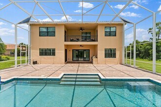 5155 SW Longspur Ln in Palm City, FL - Foto de edificio - Building Photo