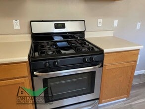 326-328-328 Freeman St in Woodland, CA - Building Photo - Building Photo