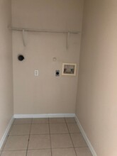 7547 Windsor Oaks in San Antonio, TX - Building Photo - Building Photo