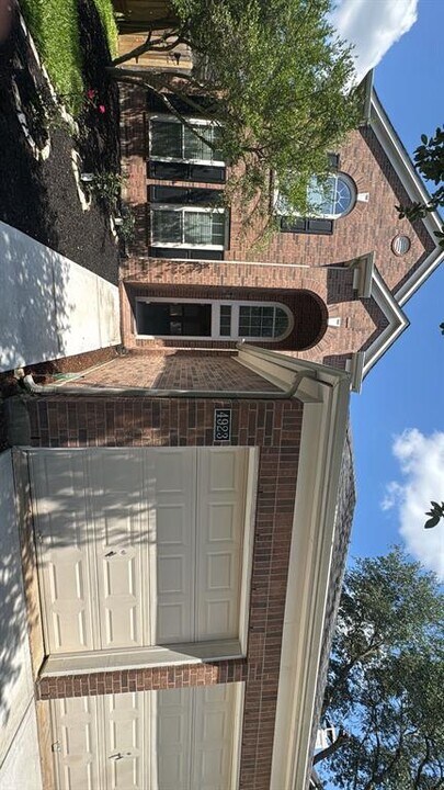 4923 Lake Gladewater Ct in Richmond, TX - Building Photo