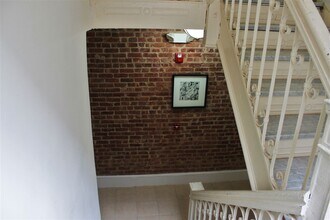 325 Baldwin Ave-Unit -6 in Jersey City, NJ - Foto de edificio - Building Photo