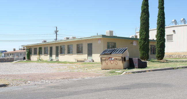 4016 Taylor Ave in El Paso, TX - Foto de edificio - Building Photo