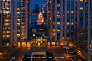 22 Olive Ave in Toronto, ON - Building Photo