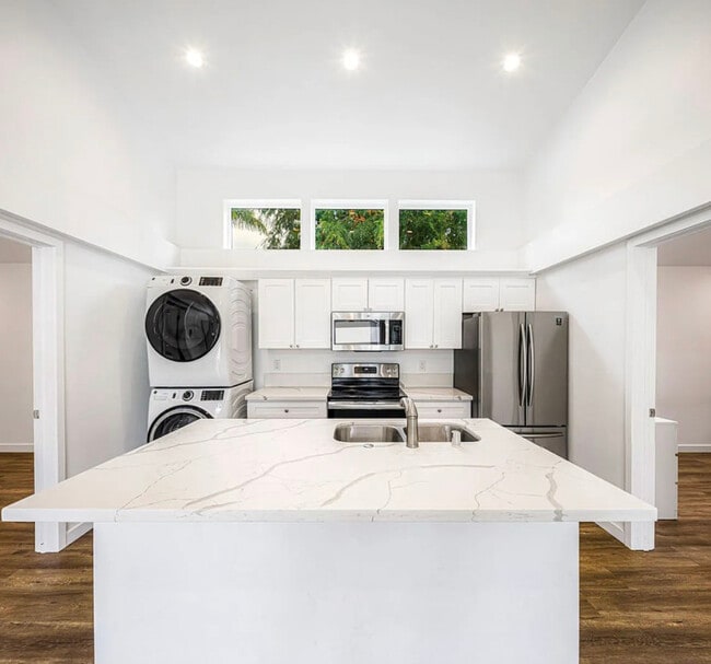 property at 554 N Cambridge St