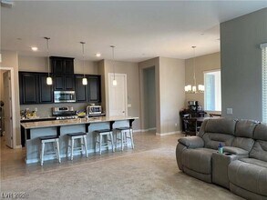 509 Open Hill Ave in Henderson, NV - Building Photo - Building Photo