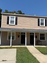 4951 Hillsboro Ave in Charlotte, NC - Building Photo - Building Photo