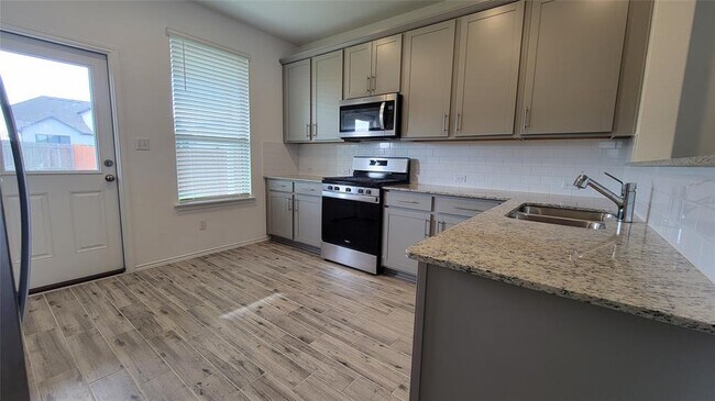 217 Redonda Dr in Liberty Hill, TX - Building Photo - Building Photo