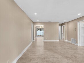 5408 NE 3rd Ter. in Fort Lauderdale, FL - Foto de edificio - Building Photo