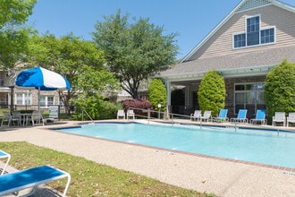 Grand Reserve - Senior Community in McKinney, TX - Foto de edificio - Building Photo