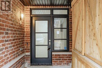 8171 Kipling Ave in Vaughan, ON - Building Photo - Building Photo