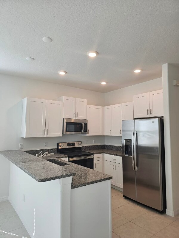 7070 Ripple Pond Lp in Zephyrhills, FL - Building Photo - Building Photo