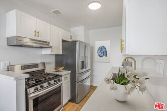 4457 Murietta Ave in Los Angeles, CA - Building Photo - Building Photo