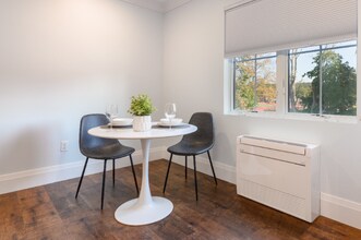 159 Boston Post Rd in East Lyme, CT - Building Photo - Building Photo