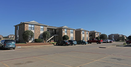 Eagle Lake Garden Village in Azle, TX - Building Photo - Building Photo