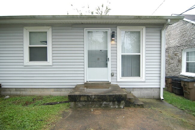 2130 Burns St in Nashville, TN - Building Photo - Building Photo