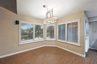 543 Ranch Trail in Irving, TX - Building Photo - Building Photo