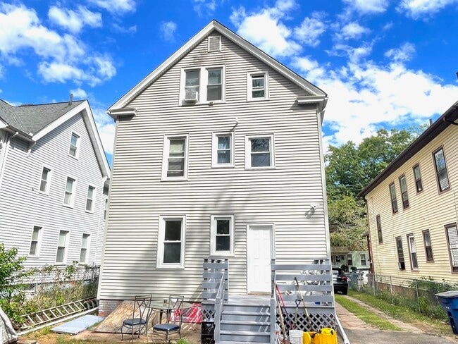 394 Shelton Ave in New Haven, CT - Building Photo - Building Photo
