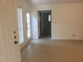 1604 Waterloo Tr in Austin, TX - Building Photo - Building Photo