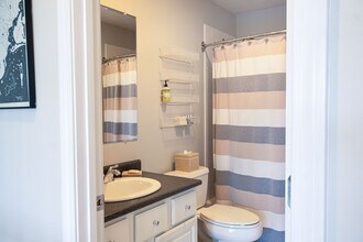 28 Parsons Ln in Falmouth, MA - Building Photo - Building Photo
