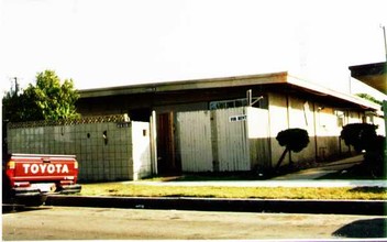 10932-10952 Palma Vista Ave in Garden Grove, CA - Building Photo - Building Photo