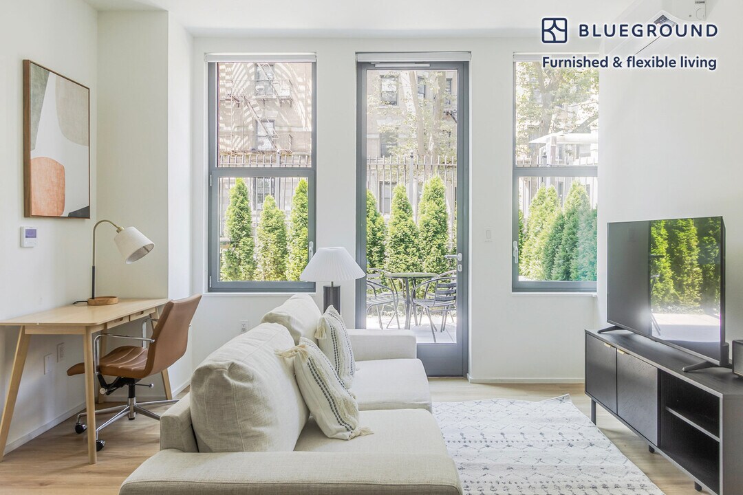 955 Sterling Pl in Brooklyn, NY - Foto de edificio