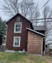 717 Forest Ave in Alliance, OH - Building Photo