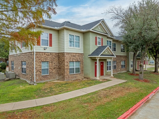 Westchester Woods Apartments in Pflugerville, TX - Building Photo - Building Photo