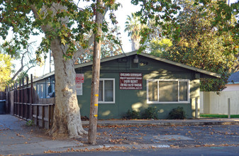 999 Arcade Blvd in Sacramento, CA - Foto de edificio - Building Photo