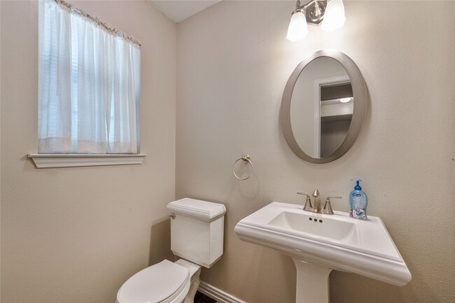 property at 2824 S Logrun Cir