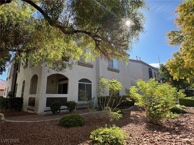 700 Carnegie St in Henderson, NV - Building Photo - Building Photo