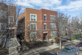 4716 S Calumet Ave in Chicago, IL - Building Photo - Building Photo