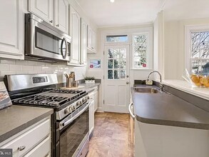 3817 S St NW in Washington, DC - Building Photo - Building Photo