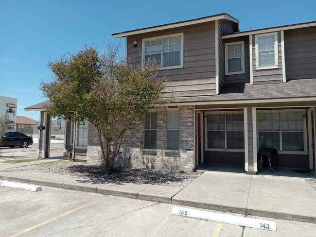 Las Villas Townhomes