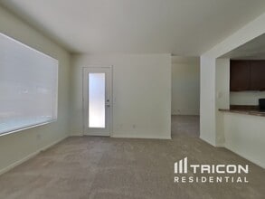 4911 W Tonto Rd in Glendale, AZ - Building Photo - Building Photo