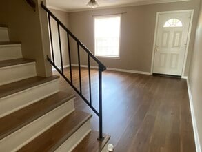 103 Skyview Dr, Unit Apt 1 in Greeneville, TN - Building Photo - Building Photo