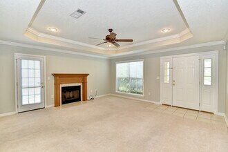 15065 Warren Dr in Gulfport, MS - Foto de edificio - Building Photo