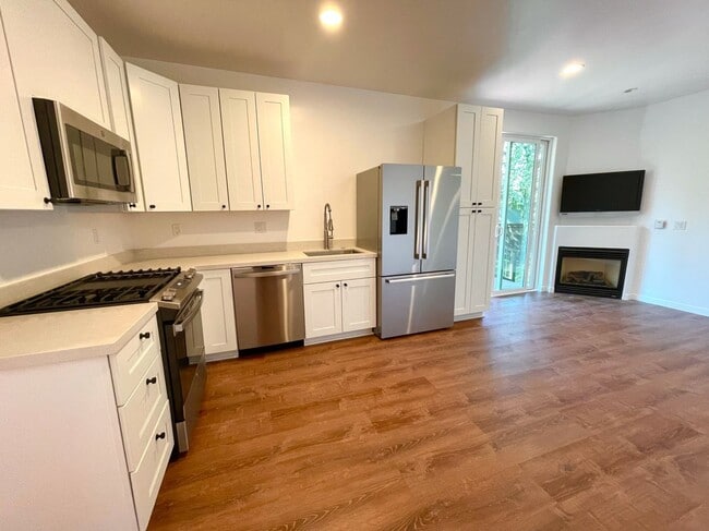 167 Kentucky St in San Luis Obispo, CA - Building Photo - Building Photo