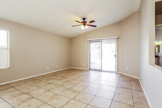 19817 N 48th Dr in Glendale, AZ - Building Photo - Building Photo