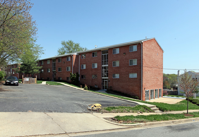 Markham View in Landover, MD - Building Photo - Building Photo