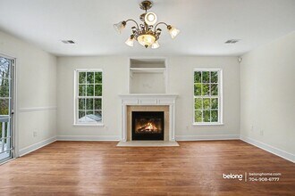 3123 Glen Robin Ct in Charlotte, NC - Building Photo - Building Photo