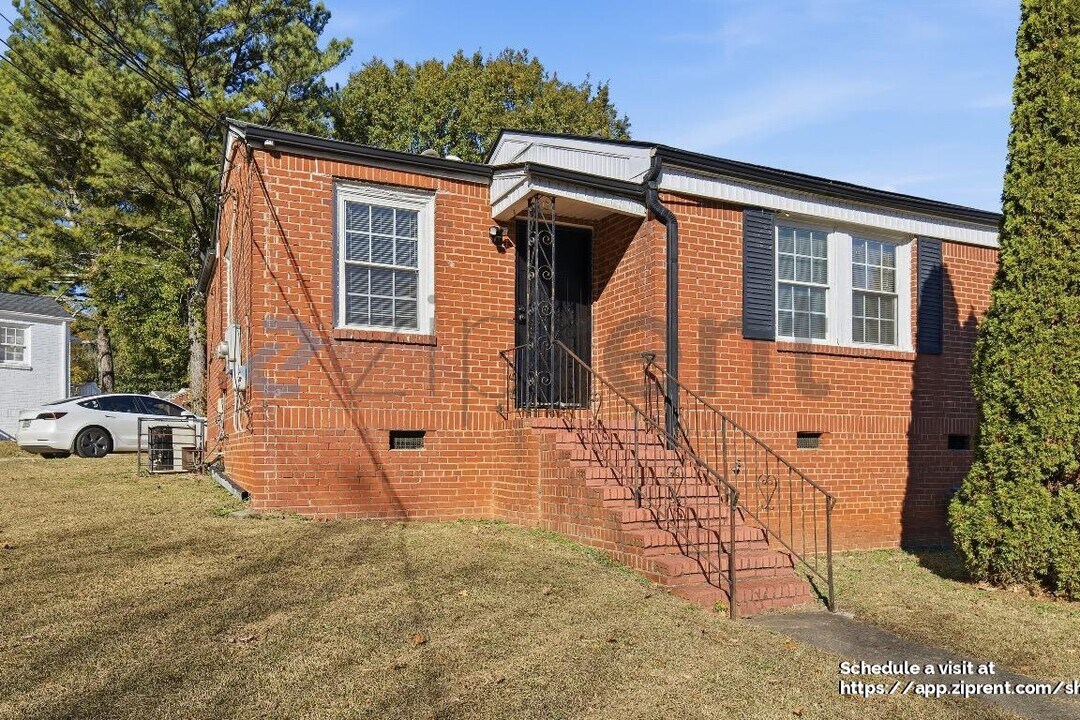 1789 Cahoon St SW in Atlanta, GA - Building Photo
