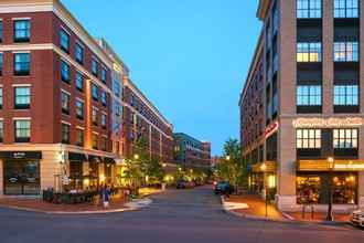 The Residences at Portwalk Place in Portsmouth, NH - Foto de edificio - Building Photo