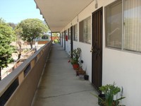 School Street Apartments in Oakland, CA - Building Photo - Building Photo