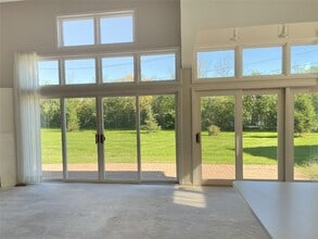 245 Roseland Ln in Canandaigua, NY - Building Photo - Building Photo