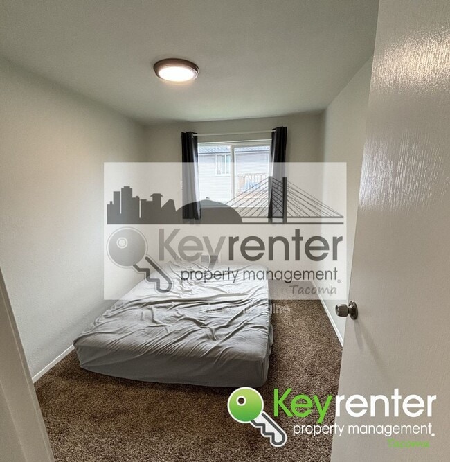 1302 E 40th St in Tacoma, WA - Building Photo - Building Photo