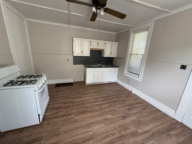 property at 709 Fort Pitt St
