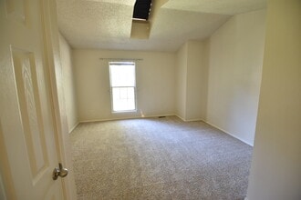 3509 Queen Anne Way in Colorado Springs, CO - Foto de edificio - Building Photo