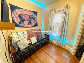 10 Sachem St, Unit 1 in Boston, MA - Building Photo - Building Photo