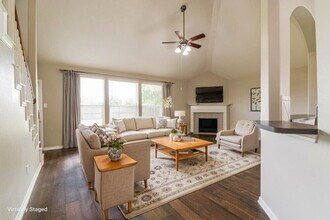 216 Meadowhill Ln in Dickinson, TX - Foto de edificio - Building Photo