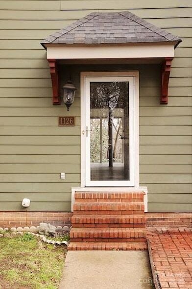 property at 1126 Hanford Pl NW